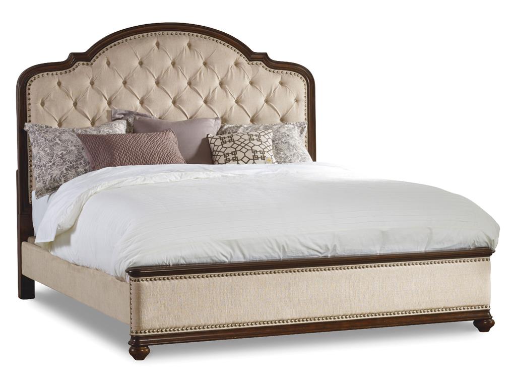 Leesburg Upholstered bed